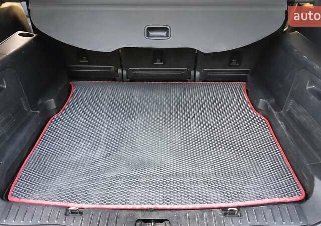 Черный Форд С-Макс, объемом двигателя 1.6 л и пробегом 255 тыс. км за 9900 $, фото 30 на Automoto.ua