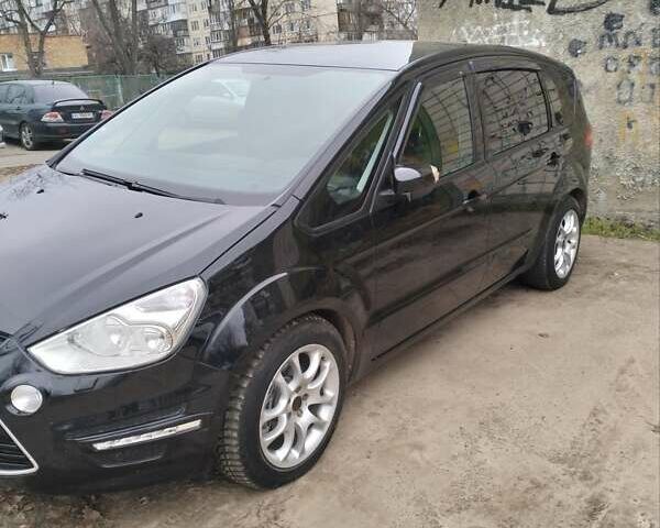 Чорний Форд С-Макс, об'ємом двигуна 2 л та пробігом 315 тис. км за 7500 $, фото 1 на Automoto.ua