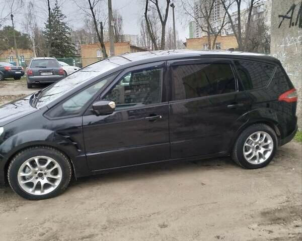 Чорний Форд С-Макс, об'ємом двигуна 2 л та пробігом 315 тис. км за 7500 $, фото 2 на Automoto.ua