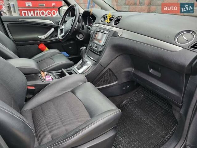 Форд С-Макс 2012 в Ровно на Automoto.ua Черный Форд С-Макс, объемом двигателя 2 л и пробегом 206 тыс. км за 9999 $, фото 13 на Automoto.ua