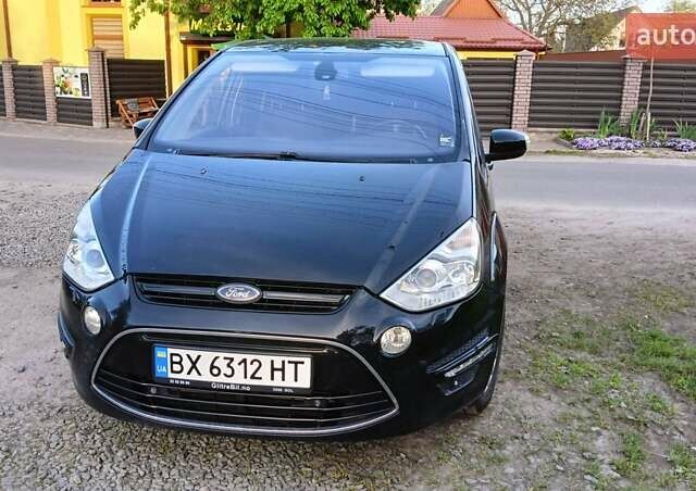 Черный Форд С-Макс, объемом двигателя 1.6 л и пробегом 255 тыс. км за 9900 $, фото 3 на Automoto.ua