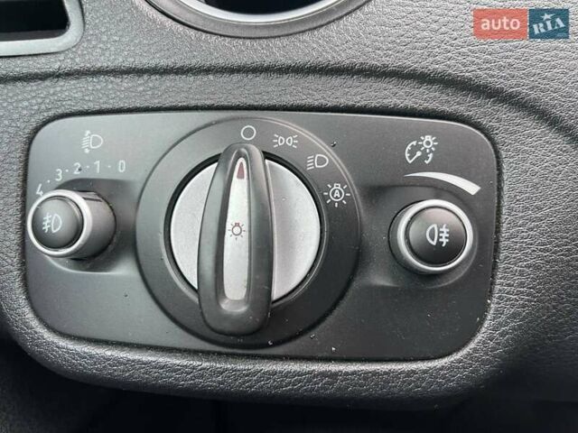 Чорний Форд С-Макс, об'ємом двигуна 2 л та пробігом 299 тис. км за 11490 $, фото 16 на Automoto.ua