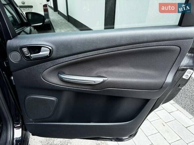 Чорний Форд С-Макс, об'ємом двигуна 2 л та пробігом 214 тис. км за 9700 $, фото 78 на Automoto.ua