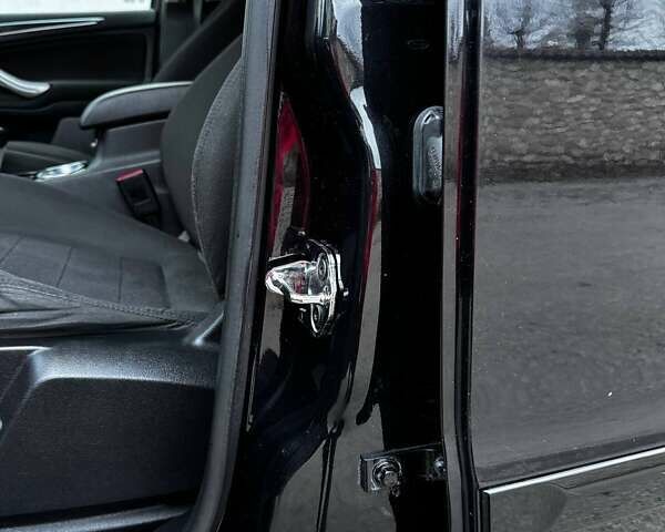 Чорний Форд С-Макс, об'ємом двигуна 2 л та пробігом 214 тис. км за 9700 $, фото 47 на Automoto.ua