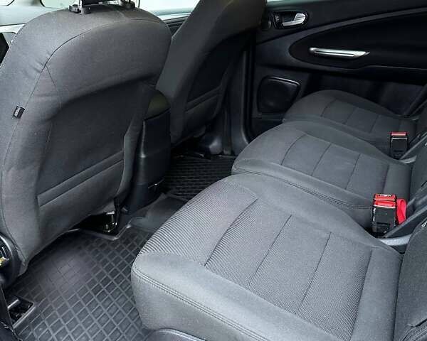 Чорний Форд С-Макс, об'ємом двигуна 2 л та пробігом 214 тис. км за 9700 $, фото 64 на Automoto.ua