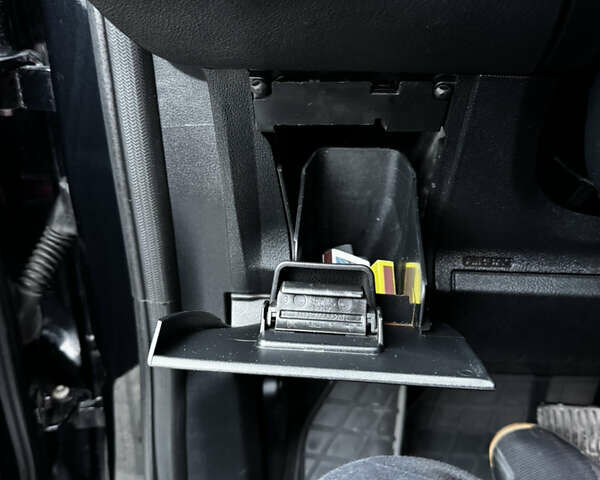 Черный Форд С-Макс, объемом двигателя 2 л и пробегом 214 тыс. км за 8999 $, фото 50 на Automoto.ua