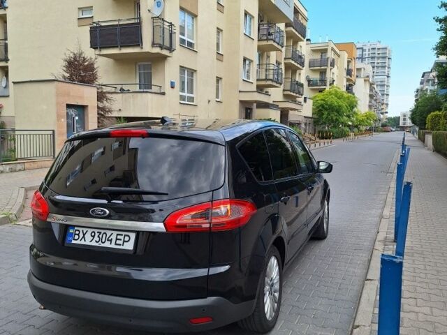 Черный Форд С-Макс, объемом двигателя 2 л и пробегом 241 тыс. км за 9300 $, фото 4 на Automoto.ua