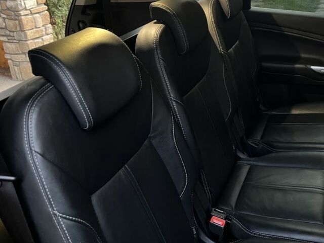 Черный Форд С-Макс, объемом двигателя 2 л и пробегом 298 тыс. км за 10000 $, фото 15 на Automoto.ua