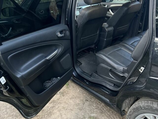 Черный Форд С-Макс, объемом двигателя 2 л и пробегом 298 тыс. км за 10000 $, фото 17 на Automoto.ua