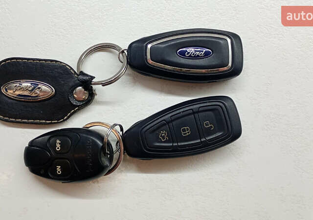 Чорний Форд С-Макс, об'ємом двигуна 2 л та пробігом 214 тис. км за 9700 $, фото 95 на Automoto.ua