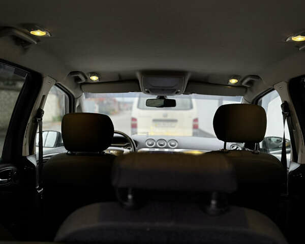 Черный Форд С-Макс, объемом двигателя 2 л и пробегом 214 тыс. км за 8999 $, фото 27 на Automoto.ua