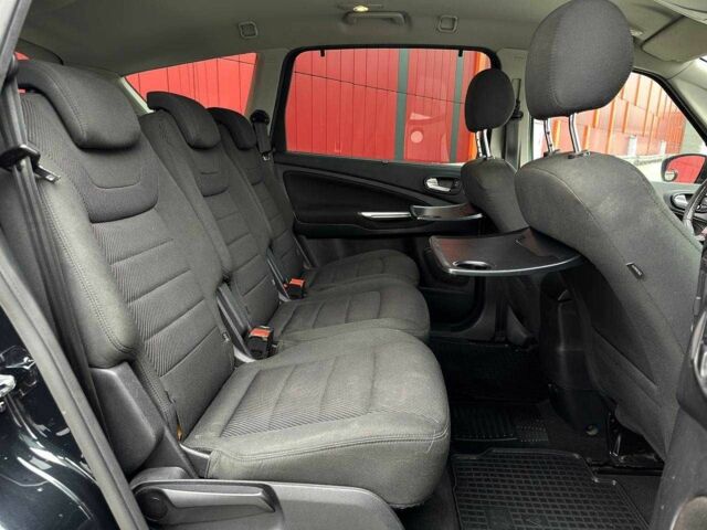 Чорний Форд С-Макс, об'ємом двигуна 0 л та пробігом 298 тис. км за 9990 $, фото 9 на Automoto.ua