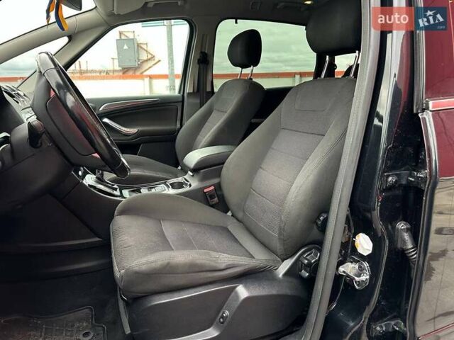 Черный Форд С-Макс, объемом двигателя 2 л и пробегом 299 тыс. км за 9990 $, фото 8 на Automoto.ua