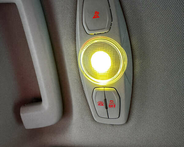 Черный Форд С-Макс, объемом двигателя 2 л и пробегом 214 тыс. км за 8999 $, фото 48 на Automoto.ua