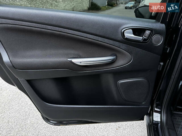 Черный Форд С-Макс, объемом двигателя 2 л и пробегом 214 тыс. км за 8999 $, фото 55 на Automoto.ua