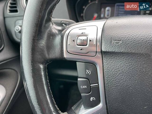 Чорний Форд С-Макс, об'ємом двигуна 2 л та пробігом 299 тис. км за 11490 $, фото 18 на Automoto.ua