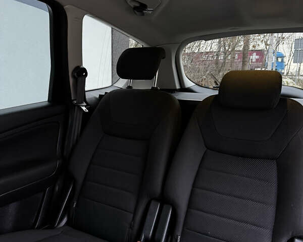 Черный Форд С-Макс, объемом двигателя 2 л и пробегом 214 тыс. км за 8999 $, фото 40 на Automoto.ua