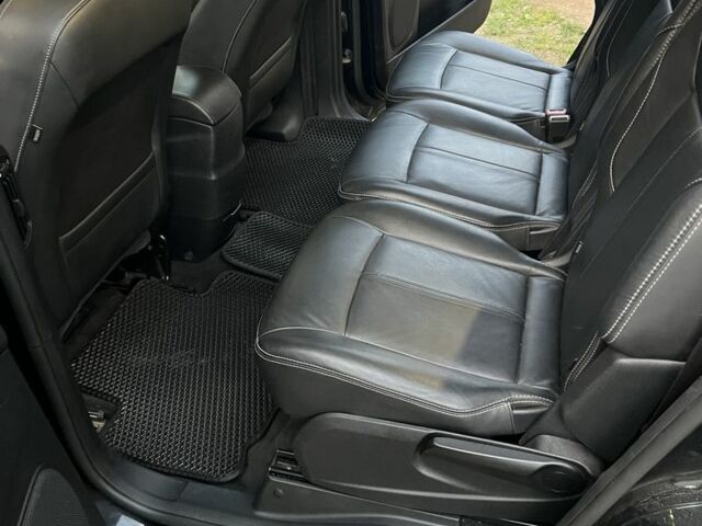 Черный Форд С-Макс, объемом двигателя 2 л и пробегом 298 тыс. км за 10000 $, фото 16 на Automoto.ua