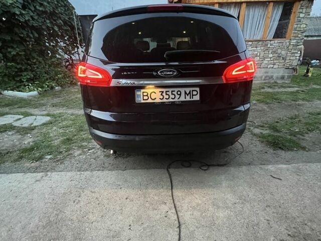 Черный Форд С-Макс, объемом двигателя 2 л и пробегом 298 тыс. км за 10000 $, фото 1 на Automoto.ua