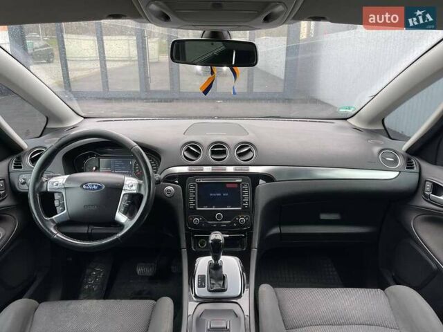 Чорний Форд С-Макс, об'ємом двигуна 2 л та пробігом 299 тис. км за 11490 $, фото 12 на Automoto.ua