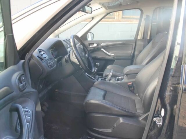 Черный Форд С-Макс, объемом двигателя 2 л и пробегом 82 тыс. км за 7600 $, фото 8 на Automoto.ua