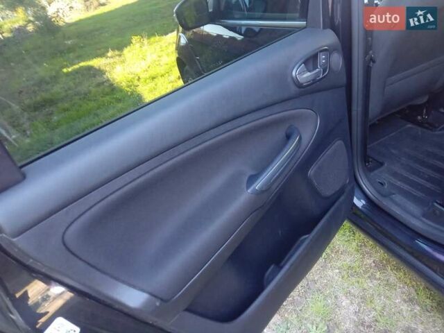 Чорний Форд С-Макс, об'ємом двигуна 2 л та пробігом 270 тис. км за 9399 $, фото 23 на Automoto.ua