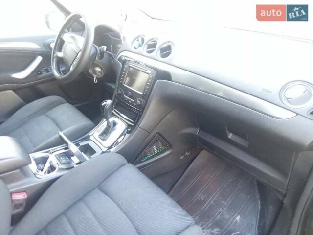 Чорний Форд С-Макс, об'ємом двигуна 2 л та пробігом 270 тис. км за 9399 $, фото 18 на Automoto.ua