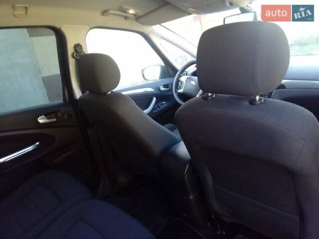Чорний Форд С-Макс, об'ємом двигуна 2 л та пробігом 270 тис. км за 9399 $, фото 22 на Automoto.ua