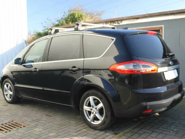 Черный Форд С-Макс, объемом двигателя 2 л и пробегом 82 тыс. км за 7600 $, фото 5 на Automoto.ua