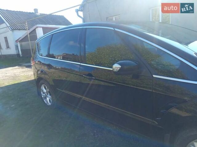 Чорний Форд С-Макс, об'ємом двигуна 2 л та пробігом 270 тис. км за 9399 $, фото 1 на Automoto.ua