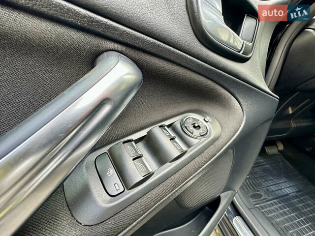 Форд С-Макс 2014 в Каменце-Подольском на Automoto.ua Черный Форд С-Макс, объемом двигателя 2 л и пробегом 280 тыс. км за 9750 $, фото 15 на Automoto.ua