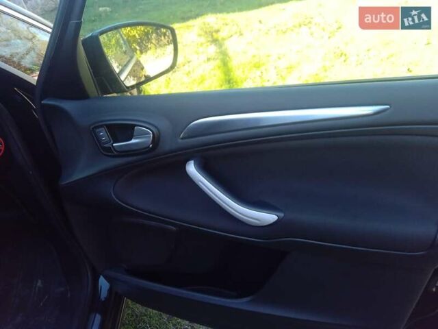 Чорний Форд С-Макс, об'ємом двигуна 2 л та пробігом 270 тис. км за 9399 $, фото 21 на Automoto.ua