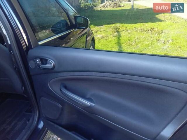 Чорний Форд С-Макс, об'ємом двигуна 2 л та пробігом 270 тис. км за 9399 $, фото 20 на Automoto.ua