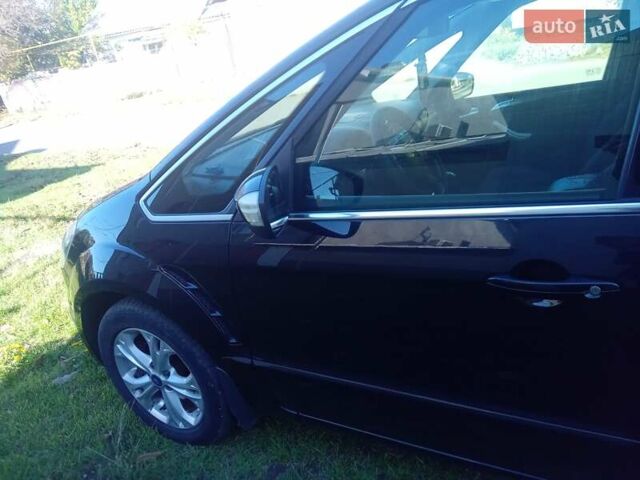 Чорний Форд С-Макс, об'ємом двигуна 2 л та пробігом 270 тис. км за 9399 $, фото 5 на Automoto.ua