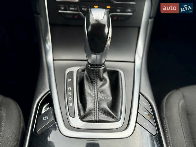 Черный Форд С-Макс, объемом двигателя 2 л и пробегом 210 тыс. км за 12900 $, фото 14 на Automoto.ua