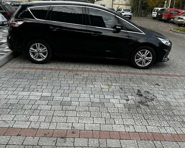 Черный Форд С-Макс, объемом двигателя 2 л и пробегом 242 тыс. км за 18800 $, фото 3 на Automoto.ua