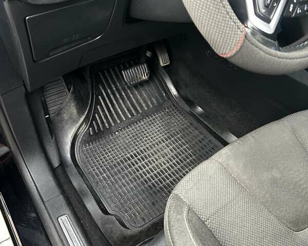 Черный Форд С-Макс, объемом двигателя 2 л и пробегом 242 тыс. км за 18800 $, фото 14 на Automoto.ua