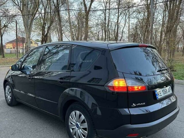 Черный Форд С-Макс, объемом двигателя 2 л и пробегом 184 тыс. км за 8900 $, фото 2 на Automoto.ua