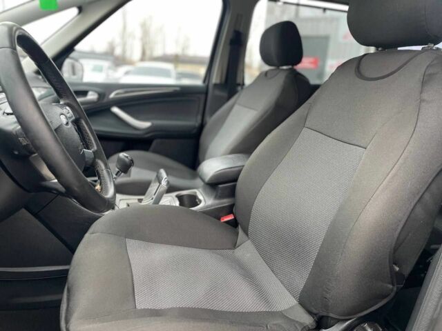 Чорний Форд С-Макс, об'ємом двигуна 2 л та пробігом 184 тис. км за 8500 $, фото 19 на Automoto.ua