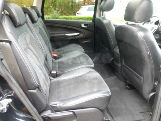 Черный Форд С-Макс, объемом двигателя 2 л и пробегом 77 тыс. км за 7000 $, фото 9 на Automoto.ua