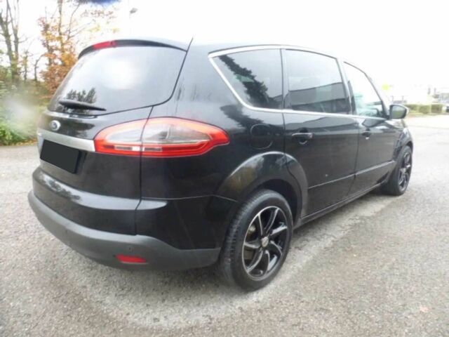 Черный Форд С-Макс, объемом двигателя 2 л и пробегом 77 тыс. км за 7000 $, фото 4 на Automoto.ua