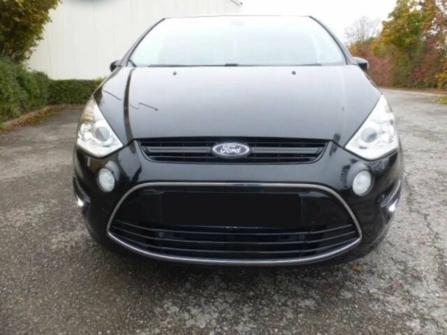 Черный Форд С-Макс, объемом двигателя 2 л и пробегом 77 тыс. км за 7000 $, фото 1 на Automoto.ua