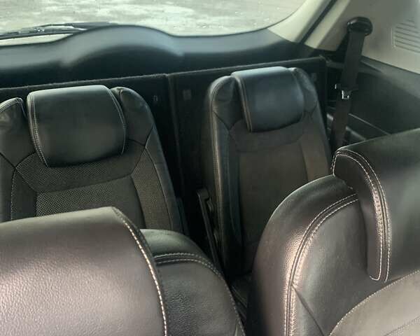 Фиолетовый Форд С-Макс, объемом двигателя 2 л и пробегом 240 тыс. км за 8300 $, фото 6 на Automoto.ua