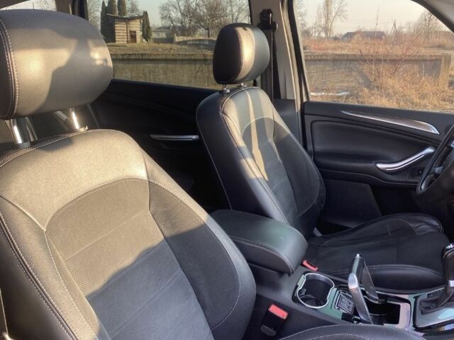 Коричневый Форд С-Макс, объемом двигателя 2 л и пробегом 300 тыс. км за 6500 $, фото 4 на Automoto.ua