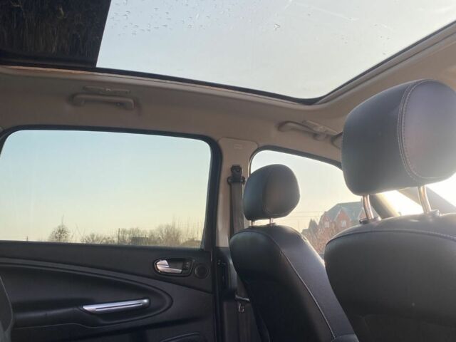 Коричневый Форд С-Макс, объемом двигателя 2 л и пробегом 300 тыс. км за 6500 $, фото 5 на Automoto.ua