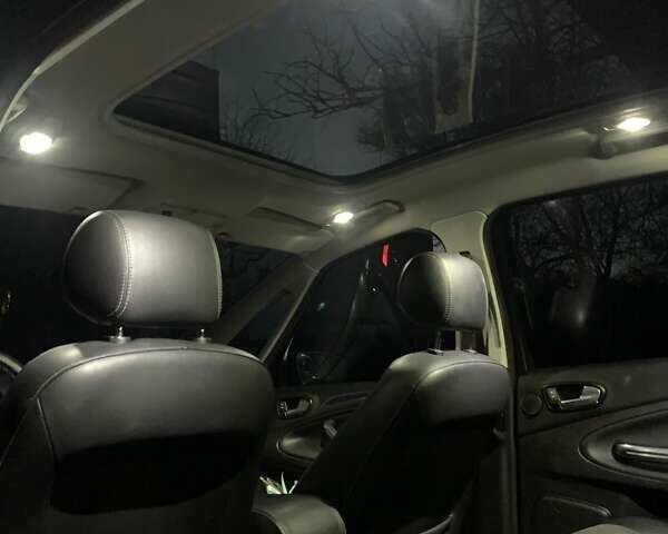 Коричневый Форд С-Макс, объемом двигателя 2 л и пробегом 300 тыс. км за 6500 $, фото 9 на Automoto.ua