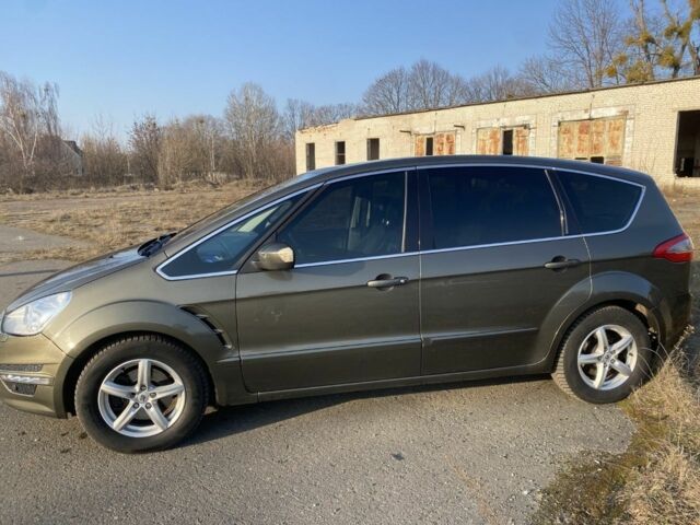 Коричневый Форд С-Макс, объемом двигателя 2 л и пробегом 300 тыс. км за 6500 $, фото 2 на Automoto.ua