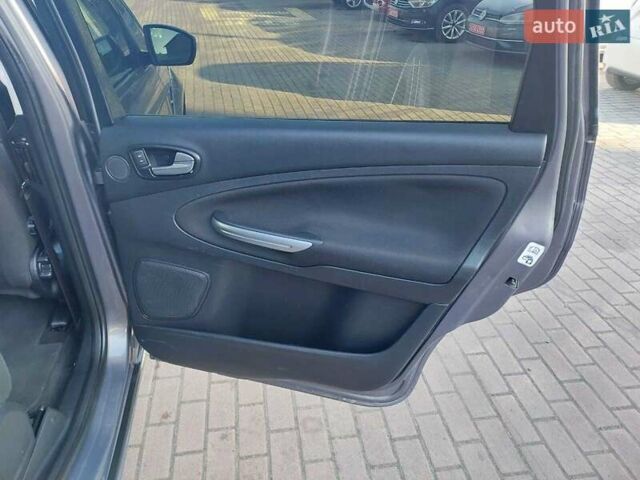 Коричневый Форд С-Макс, объемом двигателя 1.6 л и пробегом 271 тыс. км за 9200 $, фото 20 на Automoto.ua