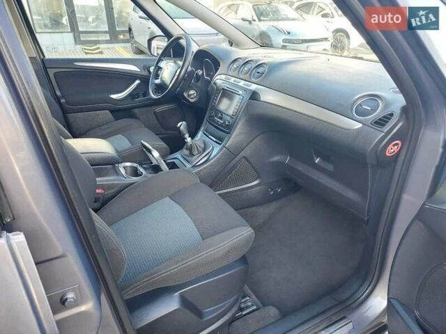 Коричневый Форд С-Макс, объемом двигателя 1.6 л и пробегом 271 тыс. км за 9200 $, фото 19 на Automoto.ua