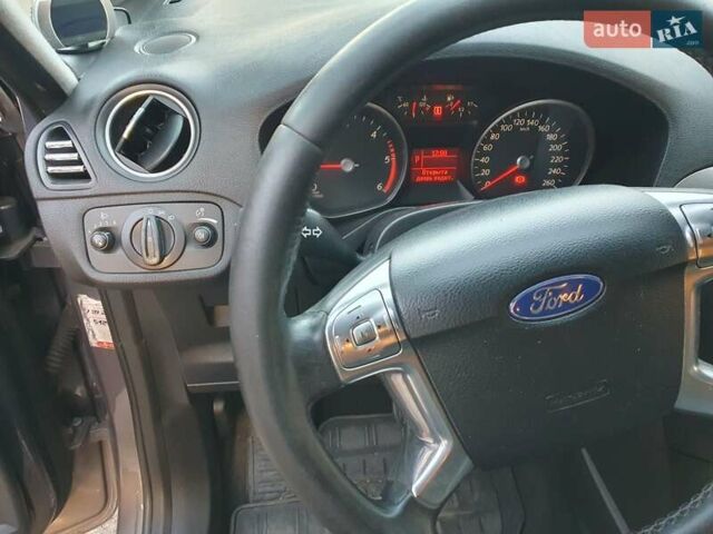 Коричневый Форд С-Макс, объемом двигателя 2 л и пробегом 145 тыс. км за 11200 $, фото 11 на Automoto.ua